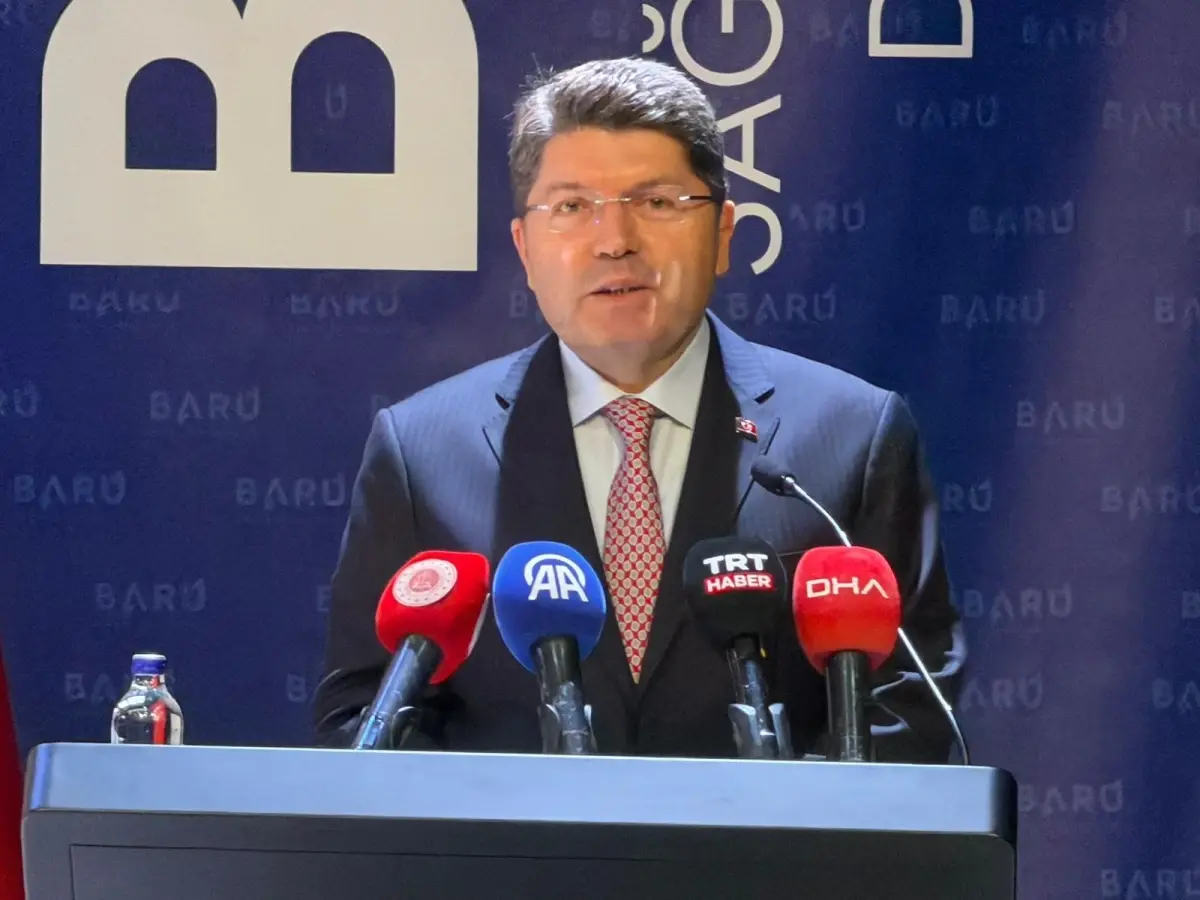 adalet bakani tunc gazzede insanlik drami yasaniyor OPISGPkd.jpg