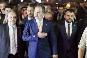 fatih erbakan izmir kongresinde milli gorusu savundu efGpfOIQ.jpg
