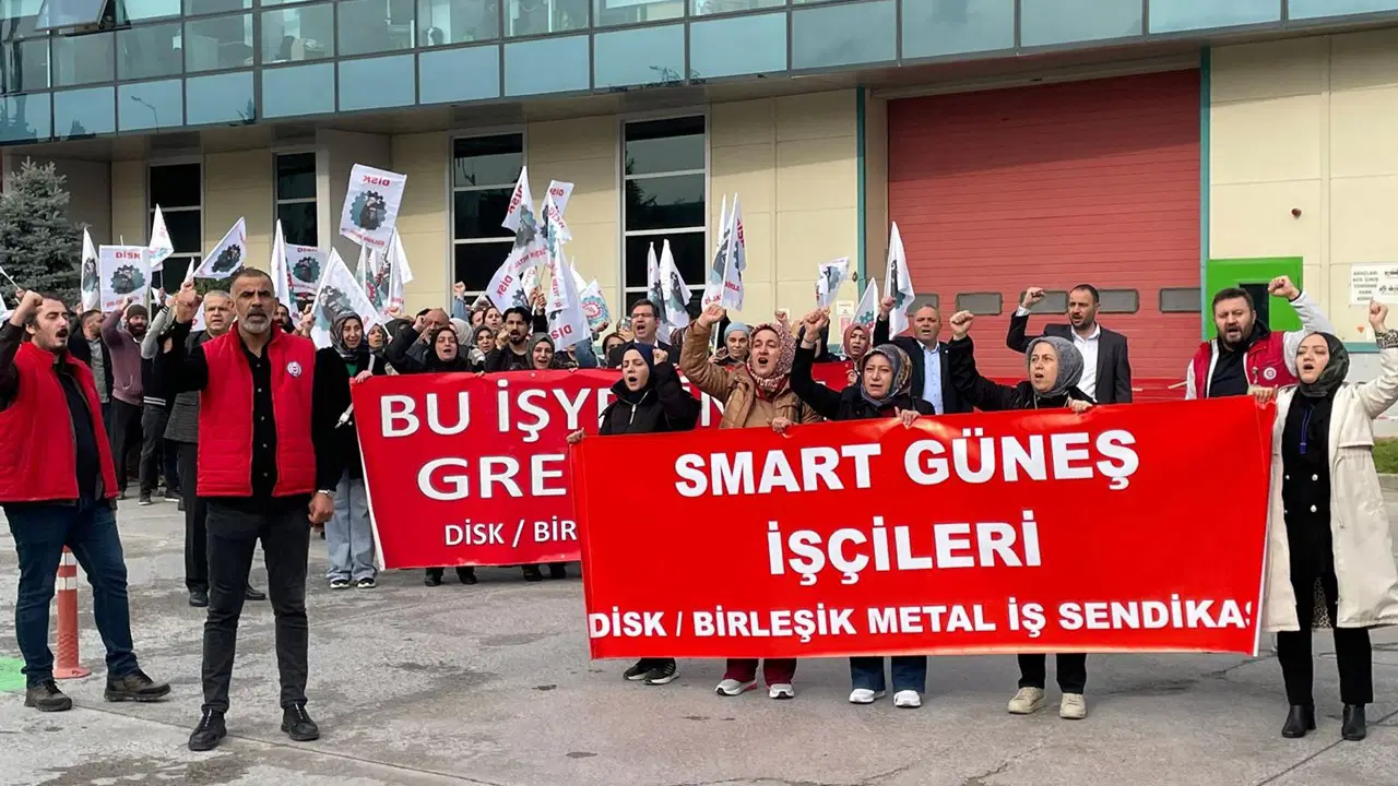 ucret zammi talepleri karsilanmadi smart solar iscileri grevde pNz7GS2d.jpeg