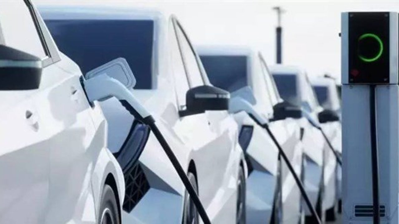 Avrupa Elektrikli Araç Satışlarında Tarihi Yükseliş