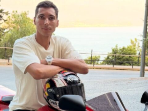 Babasinin emanetine gozu gibi bakiyor 2dw42peN