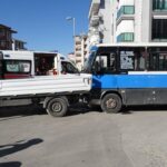 Freni bosalan yolcu minibusu dehset sacti onune gelene carpti 7 yarali var dIklmSLM