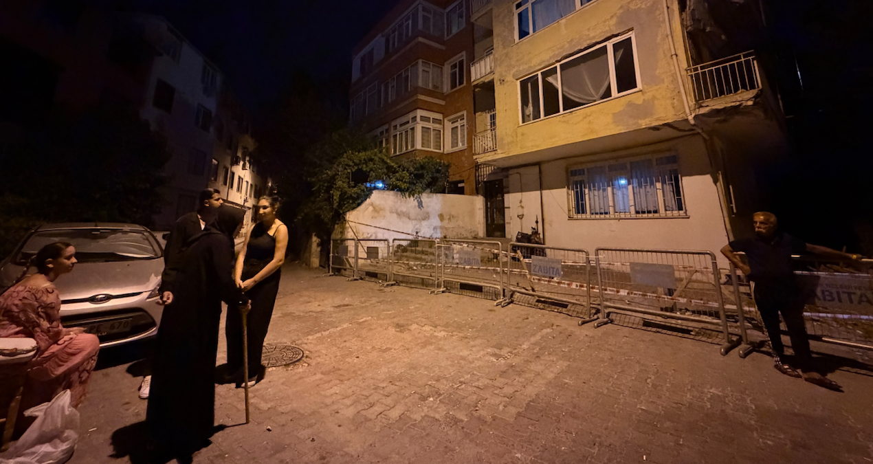 İstanbul’un göbeğinde hareketli gece: Sesi duyan kendini sokağa attı Haber gorseli