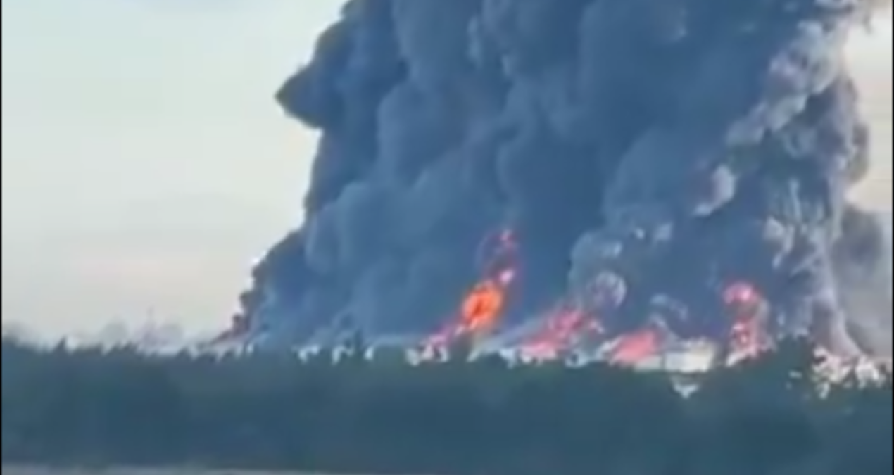 Ukrayna’nın ‘uzun menzilli yaptırımları’ St. Petersburg’u yaktı Haber gorseli