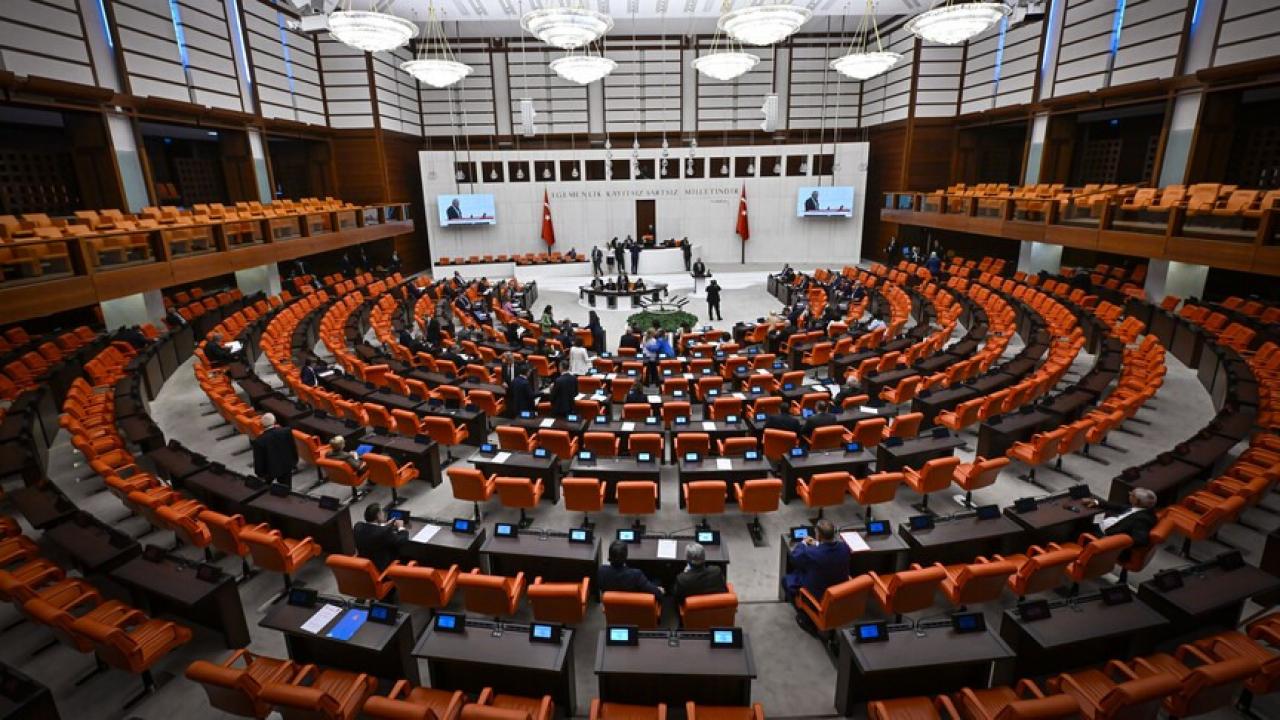 Daha önce görülmemiş plan! Dikkat çeken iddia! 10 vekil daha parti değiştirecek! Haber gorseli