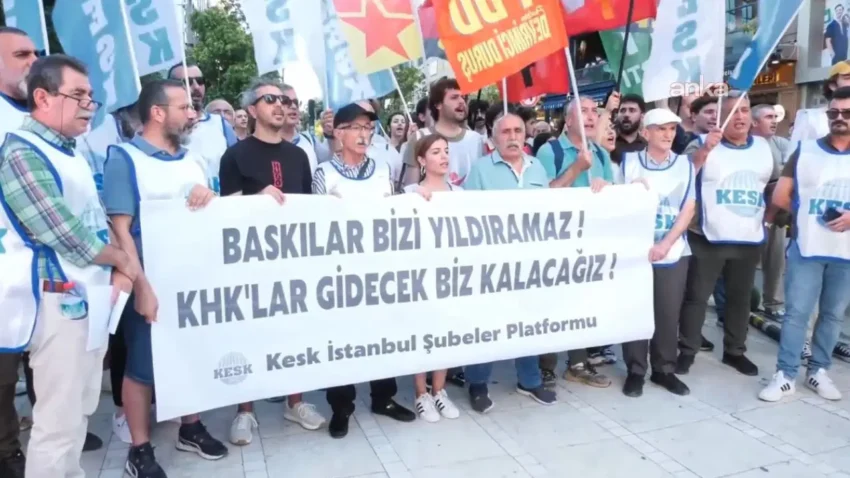 Kesk kadikoyde toplandi khklilar gorevlerine iade edilsin jepPcvEn