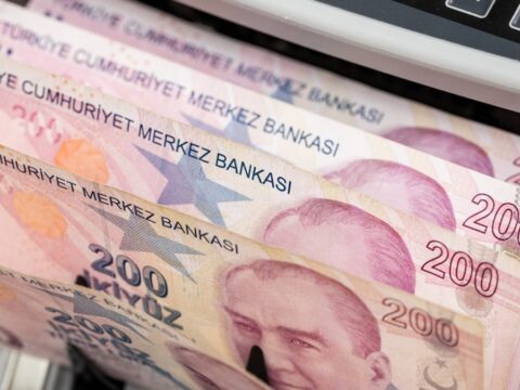 Kkm bakiyesi 202 milyon liraya geriledi bankacilik sektorunde kredi hacmi azaldi rAHZzmeB
